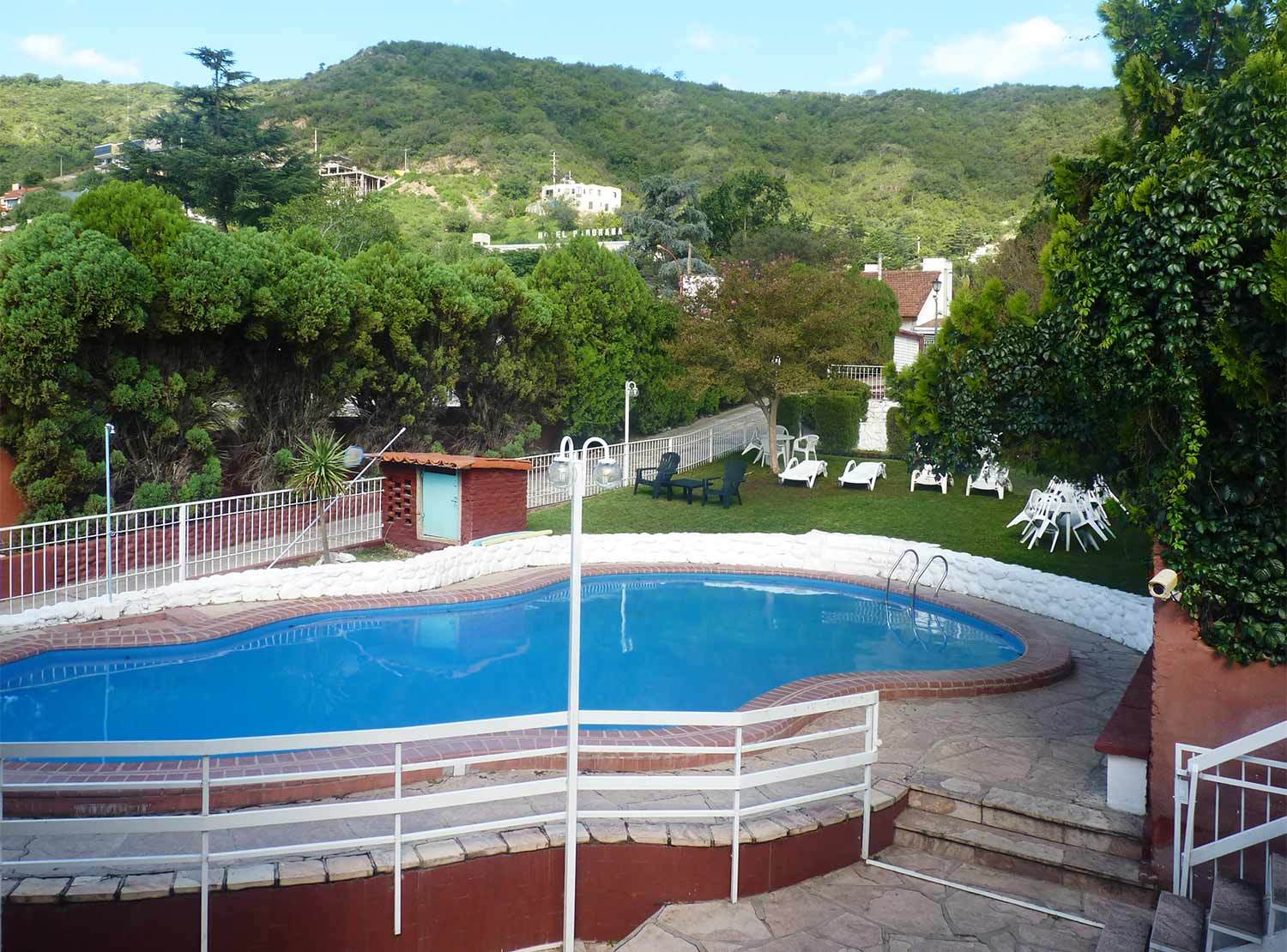Hotel Aoma Villa Carlos Paz Exterior foto
